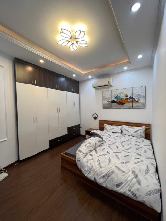 CHỈ 6 TỶ 8 – SỞ HỮU NGAY NHÀ ĐẸP BỒ ĐỀ – TRUNG TÂM LONG BIÊN – FULL TIỆN ÍCH – Ở NGAY!