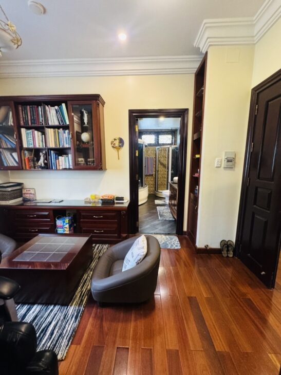 BÁN BIỆT THỰ ĐẲNG CẤP – 2 MẶT TIỀN – 144M2 – 4 TẦNG – 6 PN – 4 PHÒNG MASTER – NỘI THẤT GỖ ĐỎ CỰC