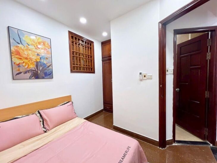 Bán nhà Gò Vấp, Sat hẻm xe hơi Nguyễn Văn Công, 30M² x 3 Tầng, 4 Pn, Full nội thất, SHR, hơn 4 ????