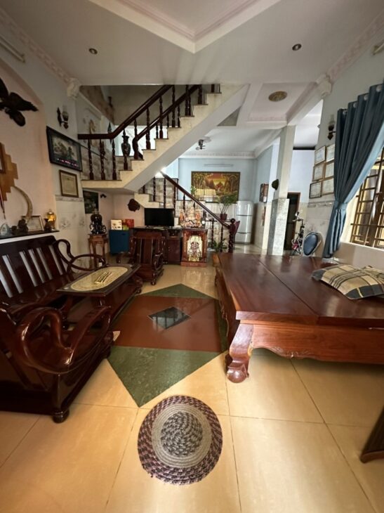 Bán nhà 120m², 3 tầng, 5PN, 5WC, Trường Thọ, Thủ Đức – 9.95 tỷ