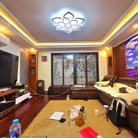 BÁN GẤP NHÀ RIÊNG , DÂN CƯ ĐÔNG ĐÚC , KINH DOANH ĐỈNH, THANG MÁY 56M2 X 6T X 4MT TẠI VÕ THỊ SÁU ,