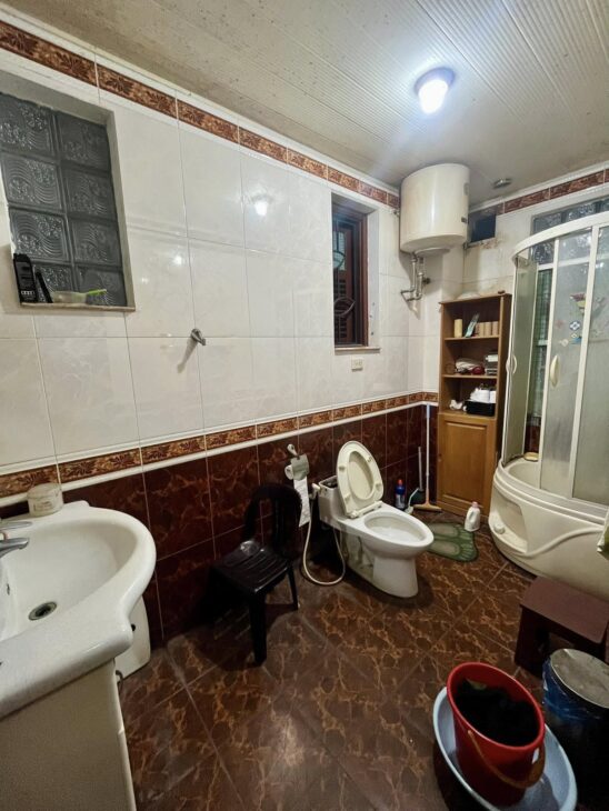 Cần bán nhà Võ Thị Sáu,HBT, lô góc, dân xây,oto đỗ cửa, sổ vuông,65m, 16,8 tỷ