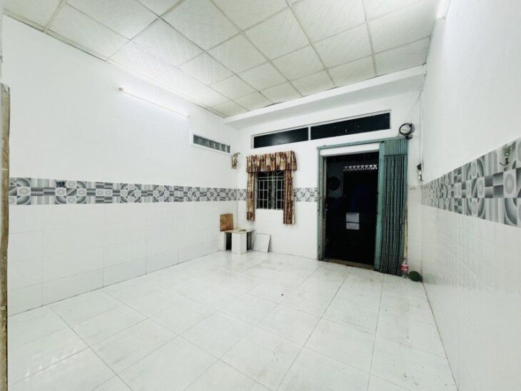 NHÀ NGON GIÁ TỐT QUẬN TÂN BÌNH – 24 M2 ( 4 x 6 ) – 2 TẦNG THOÁNG MÁT – HẺM BA GÁC GẦN MẶT TIỀN –