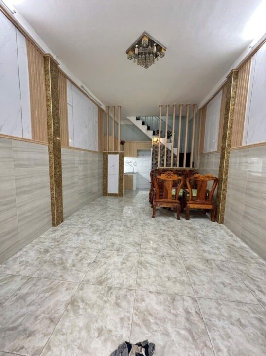 LẠC LONG QUẬN 32M2 HẺM CHUẨN 3M THÔNG THOÁNG NHÀ 2 TẦNG CHỈ 3.65 TỶ THƯƠNG LƯỢNG