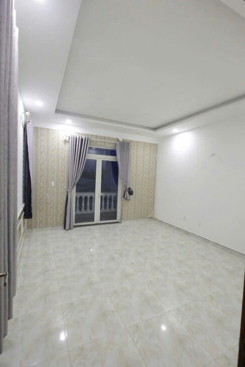 Bán Nhà 3 tầng, 4.6x19m mặt tiền đường TL31 Quận 12, ở & kinh doanh, VP Cty quá ngon