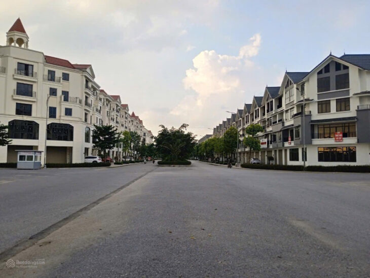 KĐT Hinode – Park: Đất 75m2 phân lô, vỉa hè + đường 2 ôtô tránh – sát QL32