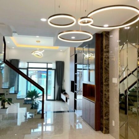 Bán nhà 4 tầng, 90m², 4PN, 5WC, Q.2, 8.2 tỷ, sổ hồng Bán nhà 4 tầng, 90m², 4PN, 5WC, Q.2, 8.2 tỷ, sổ hồng