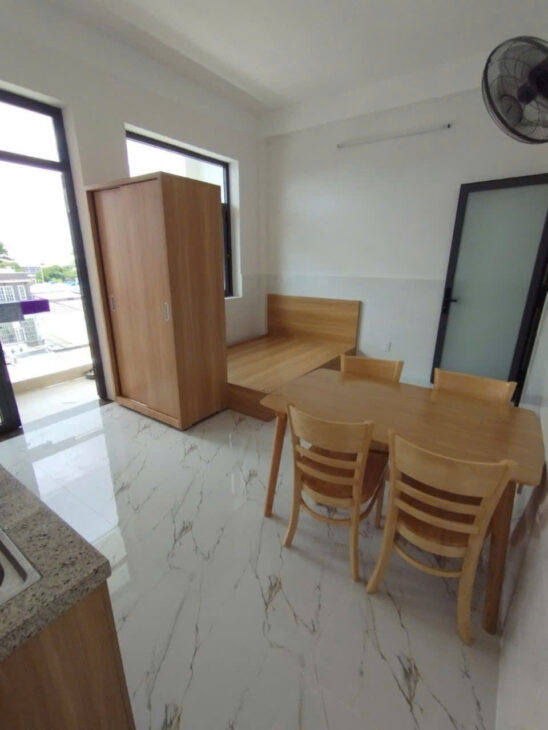 Bán tòa nhà 8 tầng T.máy mặt tiền Phạm Văn Chiêu ngang 10m 55PN 500m2 KD đỉnh 59 tỷ.