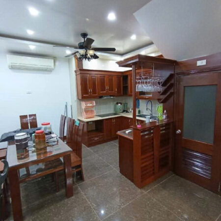 PHÂN LÔ Ô TÔ TRÁNH -NGÕ THÔNG – THANG MÁY – KINH DOANH. LH 0904684381