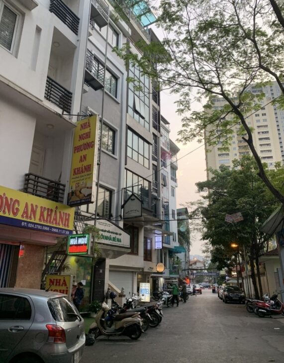 LÔ GÓC NGUYỄN CHÁNH, CẦU GIẤY, Ô TÔ TẢI TRÁNH NHAU THOẢI MÁI, MẶT TIỀN 5,5M, LÀM VĂN PHÒNG CÔNG TY