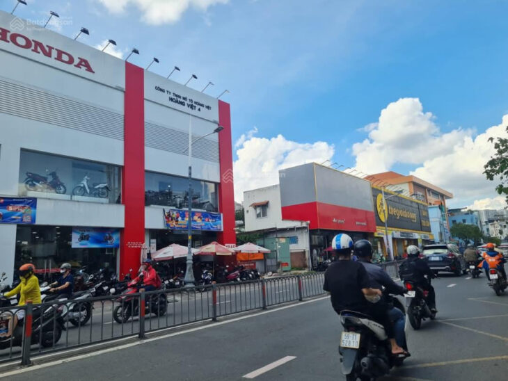 Bán nhà mặt tiền kinh doanh Dương Bá Trạc, Quận 8, 42m2x3 tầng BTCT, Giá nhỉnh 13 tỷ