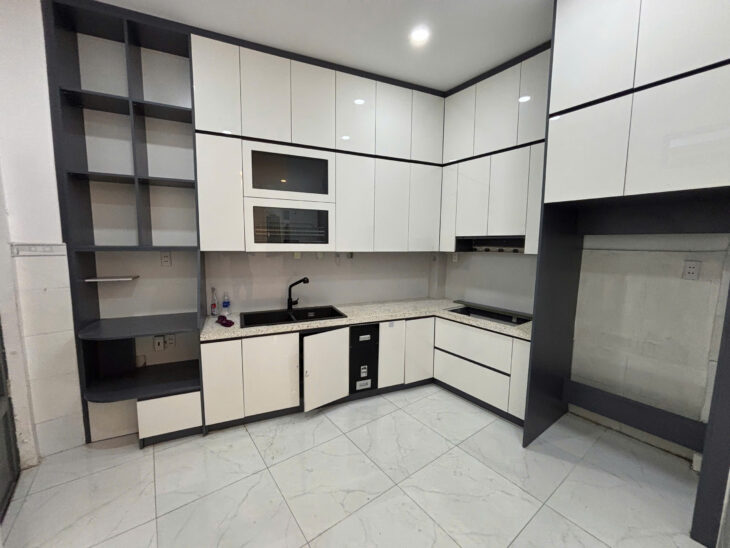 Bán Nhà Nguyễn Văn Công (4×11), 3 Tầng Nhỉnh 4 Tỉ