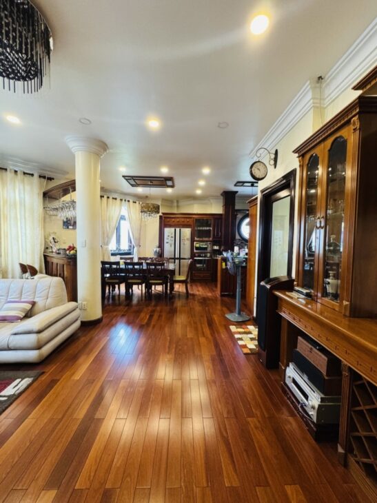 BÁN BIỆT THỰ ĐẲNG CẤP – 2 MẶT TIỀN – 144M2 – 4 TẦNG – 6 PN – 4 PHÒNG MASTER – NỘI THẤT GỖ ĐỎ CỰC