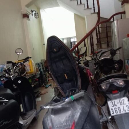 BÁN NHÀ PHỐ LỤA – VẠN PHÚC, HÀ ĐÔNG Diện tích 39m² – 4 tầng – ngõ thông – ô tô tránh – kinh doanh