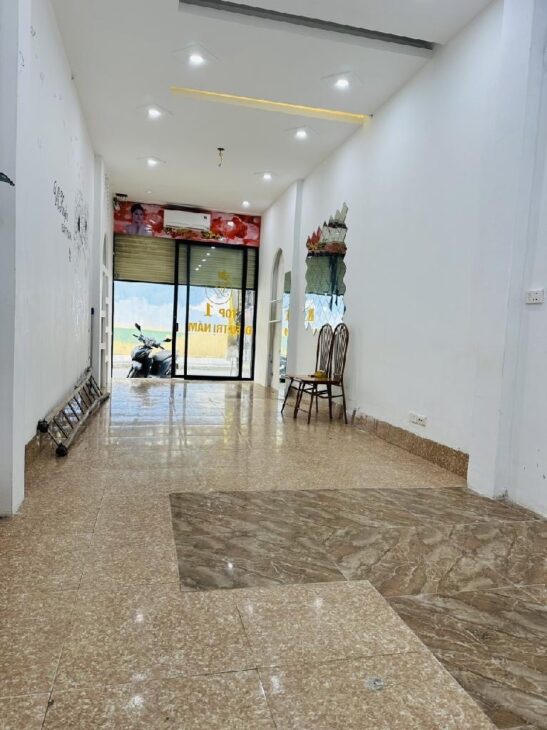 Bán gấp nhà mặt phố Xa La (Hà Đông) 42m2, 5 tầng, 13,5 tỷ, kinh doanh đỉnh