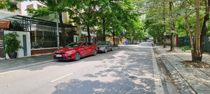 Cần bán biệt thự Thành phố Giao Lưu- Phạm Văn Đồng – Bắc Từ Liêm, hoàn thiện 3.5 tầng, diện tích