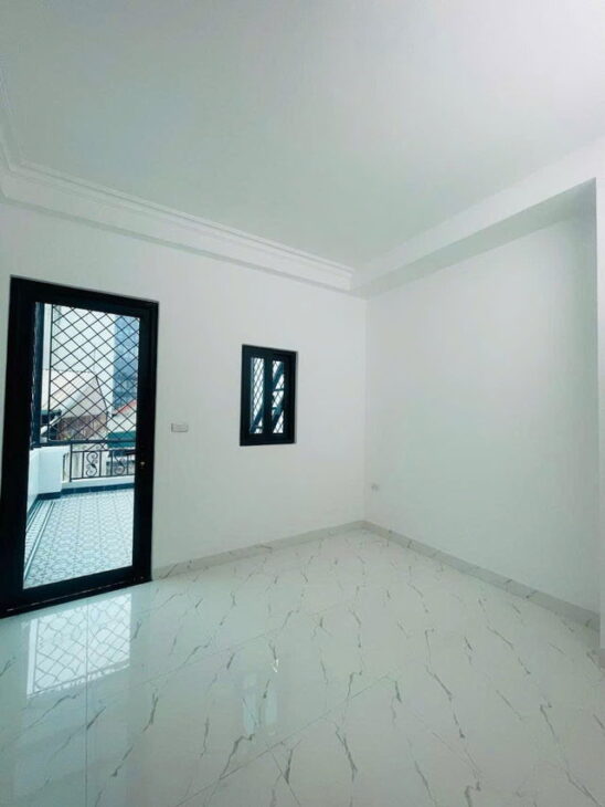 Nhà đẹp phố Giang Văn Minh, Ba Đình, giá chỉ 10.8 tỷ