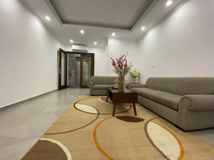 17.5 Tỷ sở hữu Toà nhà 7T Nguyễn Văn Huyên, Ô Tô Tránh , 52M2, MT 4.2M, Kinh Doanh