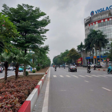 BÁN NHÀ HOÀNG QUỐC VIỆT, HAI THOÁNG, Ô TÔ ĐỖ GẦN – 39M2 x 5T, 7.79 TỶ