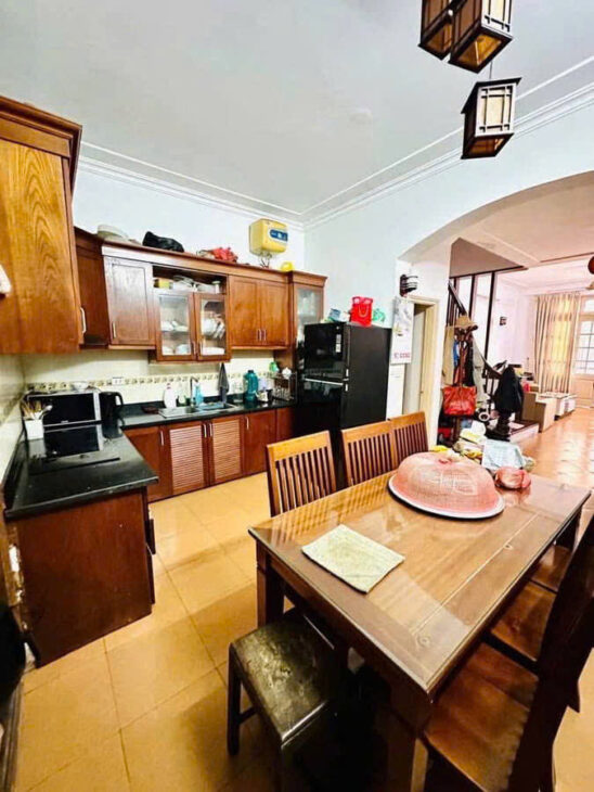 BÁN NHÀ TỨ LIÊN, TÂY HỒ. 60M2 4 TẦNG MT 5M GIÁ 15 TỶ- NGÕ THÔNG -OTO NHÀ DÂN XÂY CHẮC CHẮN VÔ CÙNG.