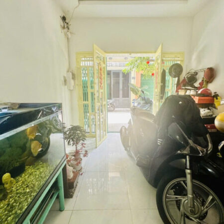 Bán nhà quận 10, đường Thành Thái, 52m2, hẻm xe hơi, 3 tầng, 8.99 tỷ Bán nhà quận 10, đường Thành Thái, 52m2, hẻm xe hơi, 3 tầng, 8.99 tỷ