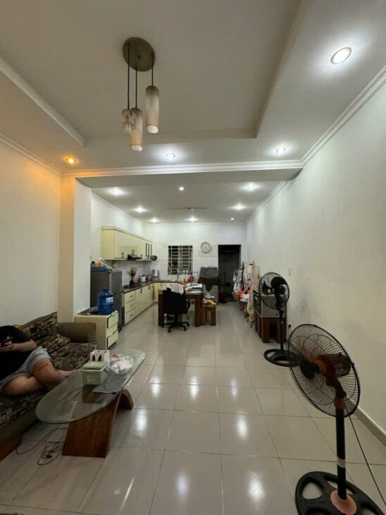 QUẬN 8, BÁN NHÀ MẶT TIỀN KINH DOANH VỪA Ở VỪA CHO THUÊ, 3 TẦNG, SÁT Q5, NGAY CẦU CHÀ VÀ. 4.3X19M,