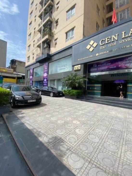 Bán Sàn Thương Mại Tầng 1 Tòa 137 Nguyễn Ngọc Vũ, 1260m2 MT 45m, Sổ đỏ lâu dài,
