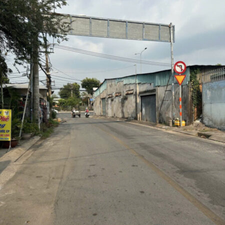 BÁN GẤP NHÀ XƯỞNG QUỐC LỘ 22 – DÒNG TIỀN – ĐƯỜNG CONTAINER – 1 CĂN RA MẶT TIỀN QL22 – 175M2 – BÁN GẤP NHÀ XƯỞNG QUỐC LỘ 22 – DÒNG TIỀN – ĐƯỜNG CONTAINER – 1 CĂN RA MẶT TIỀN QL22 – 175M2 –