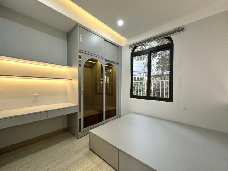 NHÀ ĐẸP FULL NỘI THẤT – KHU PHAN XÍCH LONG – MẶT TIỀN HẺM, Ô TÔ TRÁNH – 3 MẶT Ô TÔ – 39M2 (4.3×9.5)