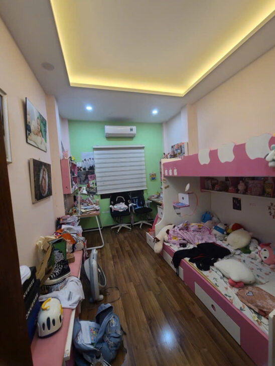 Bán nhà mặt ngõ ô tô qua phố Đội Cấn, Ba Đình, khu vực dân trí cao, 38m, 4 tầng, 8 tỷ.