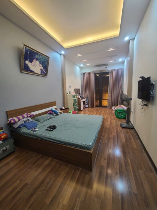 Bán nhà mặt ngõ ô tô qua phố Đội Cấn, Ba Đình, khu vực dân trí cao, 38m, 4 tầng, 8 tỷ.