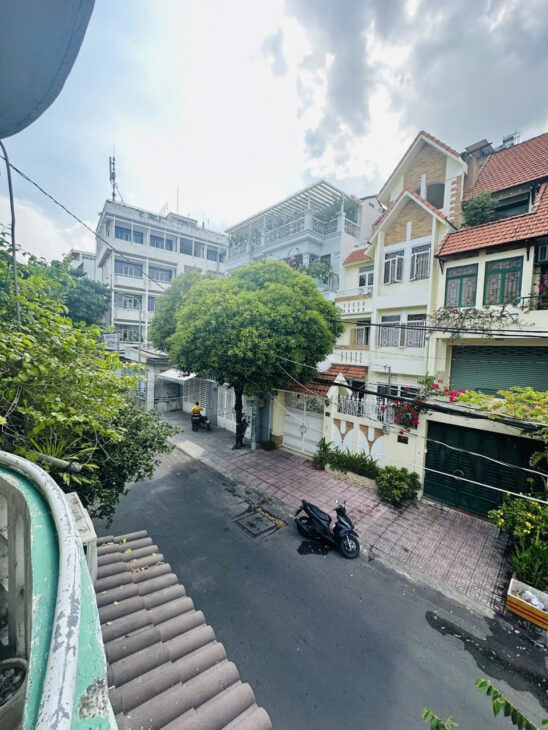 Bán nhà mặt tiền quận 10, đường Tam Đảo, 40m2, cấp 4, 8.5 tỷ