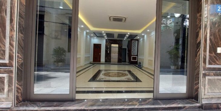 Nguyễn Thị Định, Cầu Giấy căn góc, ô tô tránh, mặt tiền 12m, cách mặt phố 15m, 4 tầng khu vực sầm