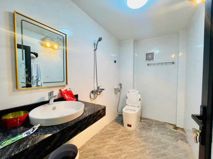 Bán nhà Phố Thái Hà, Sổ Vuông Vắn, Hai Mặt Thoáng, 40mx4T, Giá: 7.5 Tỷ, Lh: 0396935190.