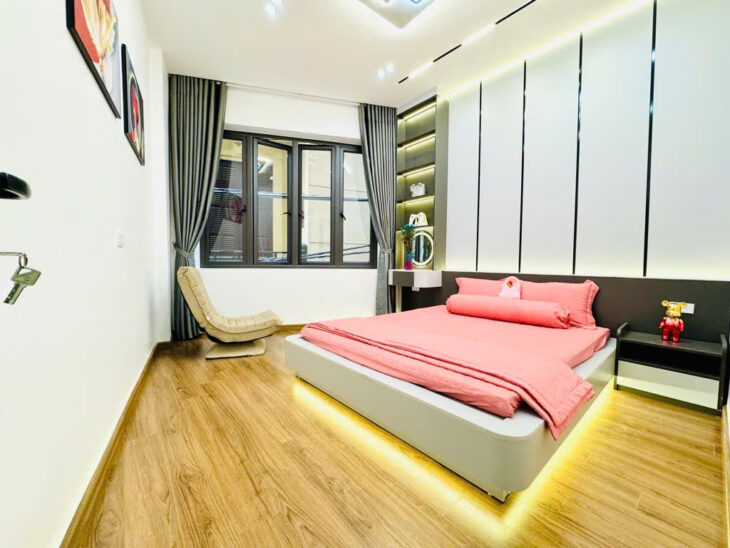 Bán nhà Phố Thái Hà, Ngõ Ô tô Tránh, Khu Dân Trí Cao, 30mx4T, Giá: 5.8 Tỷ, Lh: 0396935190.