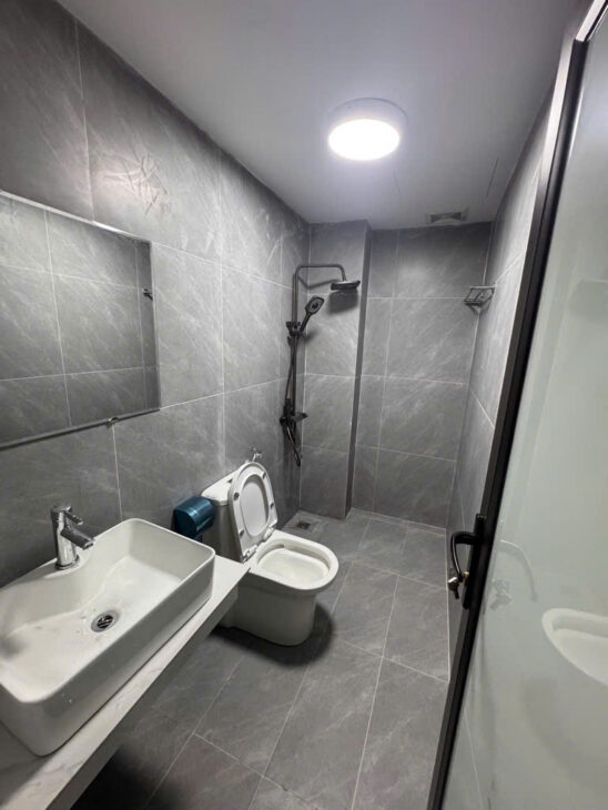 Bán nhà phố Xã Đàn_Nhà Mới Ở Ngay_Thang Máy Xịn_43mx5T_Giá: 8.8 Tỷ_Lh: 0396935190.