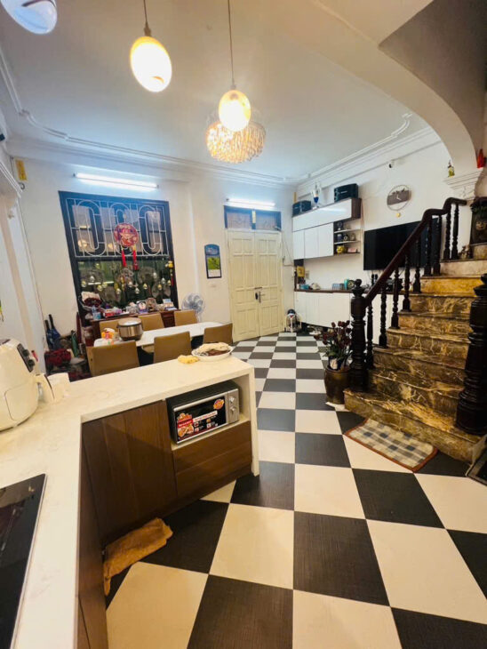 Bán nhà phố Xã Đàn_Vị Trí Lô Góc_Trước nhà Sân Thoáng _42mx4T_Giá: 7.5 Tỷ_Lh: 0396935190.