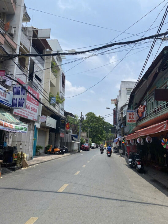 Mặt tiền rẻ nhất đường Hồ Bá Kiện Quận 10 – 4.3×11 – CHỈ 11.8 TỶ