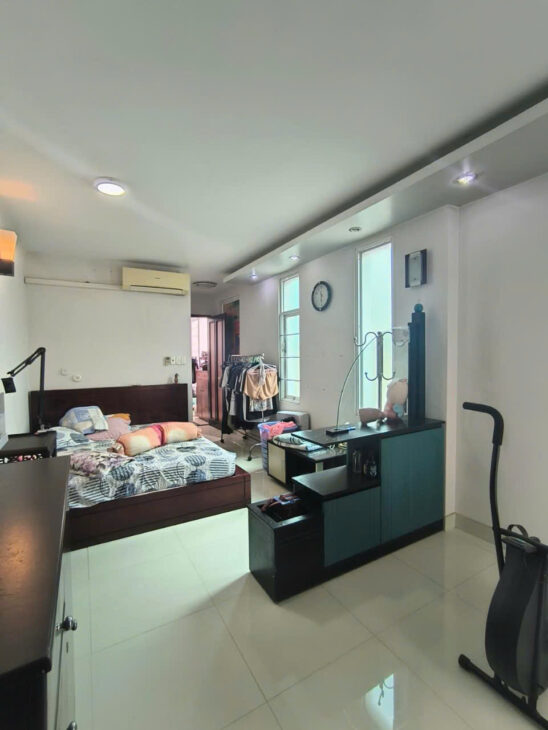 Bán nhà quận 6, đường Hậu Giang, 40m2, hẻm rộng, 5 tầng, 6.5 tỷ