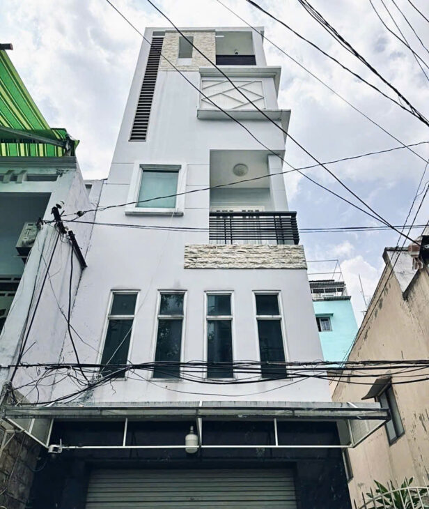 Bán nhà quận 6, đường Hậu Giang, 40m2, hẻm rộng, 5 tầng, 6.5 tỷ