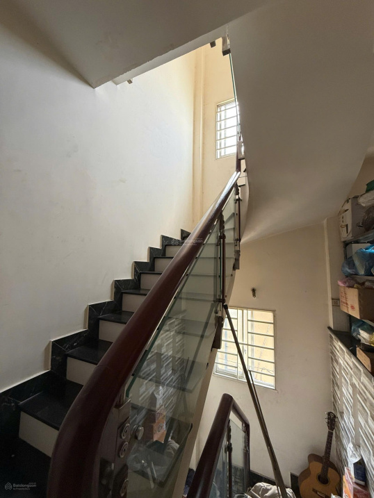 Nhà mt Đoàn Văn Bơ, Q4, xd 3 tầng,st, diện tích sd 120m2, giá 5ty9