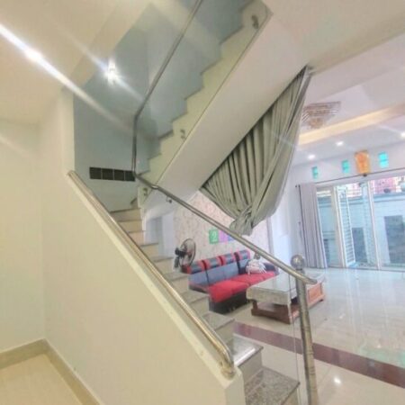 Bán nhà 3 tầng, 88m², 3PN, 4WC, Thủ Đức – 5.2 tỷ Bán nhà 3 tầng, 88m², 3PN, 4WC, Thủ Đức – 5.2 tỷ