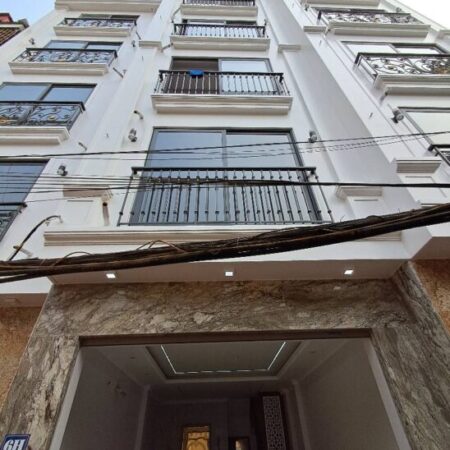 BÁN NHÀ TRUNG TÂM CẦU GIẤY 6 TẦNG THANG MÁY NHÀ ĐẸP THOÁNG SÁNG 12 TỶ