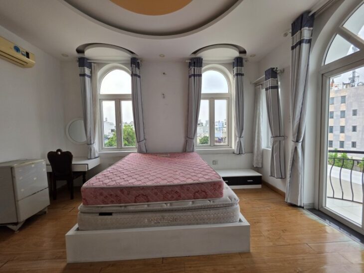 Bán nhà mặt phố Cát Lái, Q.2, 106m², 5 tầng, 9.8 tỷ, sổ hồng