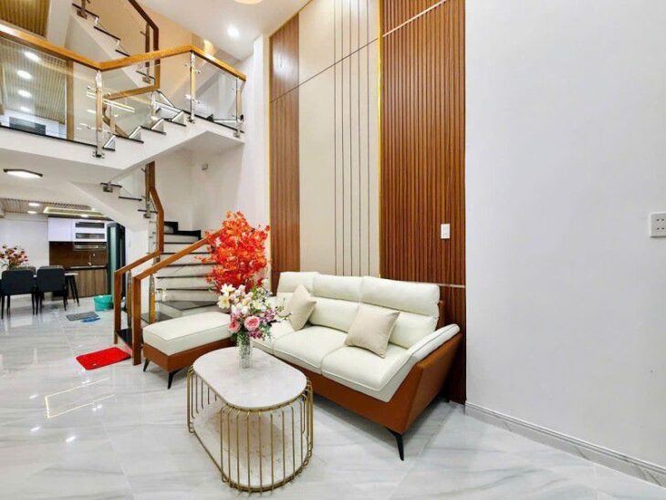 NHÀ TÂN BÌNH, ĐƯỜNG PHẠM VĂN BẠCH – 3 TẦNG – 36M – 3PN – FULL NỘI THẤT – GIÁ CHỈ 4.85 TỶ