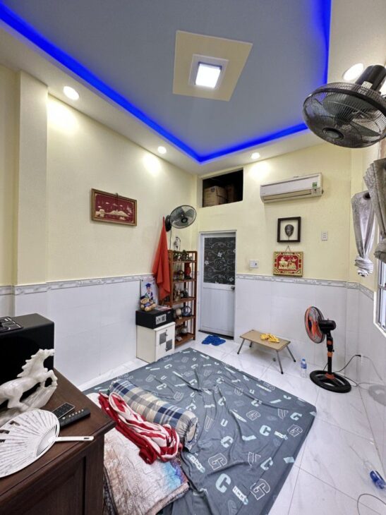 BÁN NHÀ ĐƯỜNG ÂU CƠ – HẺM XE HƠI – 3 TẦNG – NHỈNH 3 TỶ