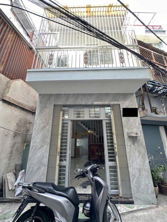 LẠC LONG QUẬN 32M2 HẺM CHUẨN 3M THÔNG THOÁNG NHÀ 2 TẦNG CHỈ 3.65 TỶ THƯƠNG LƯỢNG