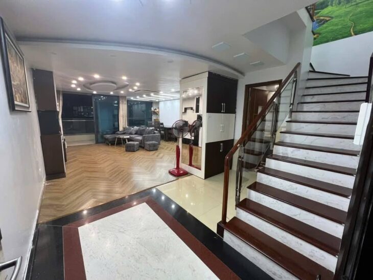 Bán gấp căn hộ duplex 275 nguyễn trãi 132m2*2T, 3PN, giá 8,5 tỷ full nội thất