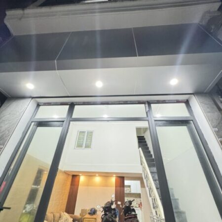 NHÀ NGÕ RỘNG – CÁCH OTO 20M – GIÁ RẺ 3.98 TỶ – NGUYỄN CHÍNH – 30M² x 4 TẦNG – SỔ ĐỎ