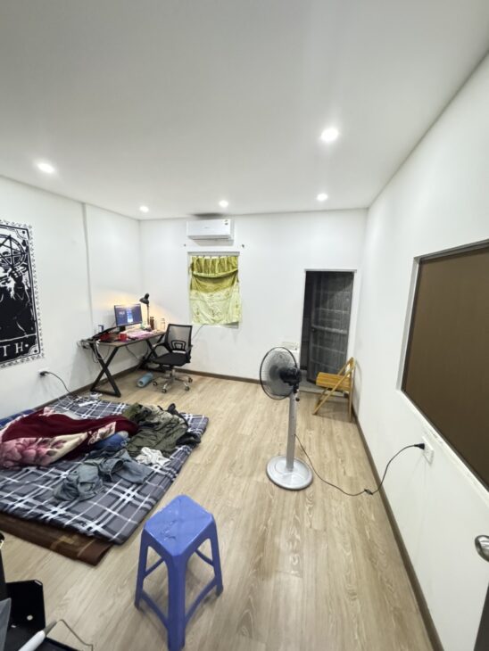 NHÀ NGÕ RỘNG – CÁCH OTO 20M – GIÁ RẺ 3.98 TỶ – NGUYỄN CHÍNH – 30M² x 4 TẦNG – SỔ ĐỎ